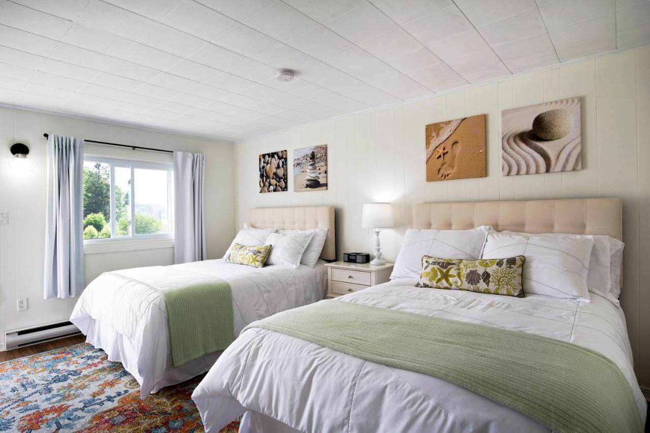 Friars Bay Inn & Cottages Welshpool Номер фото